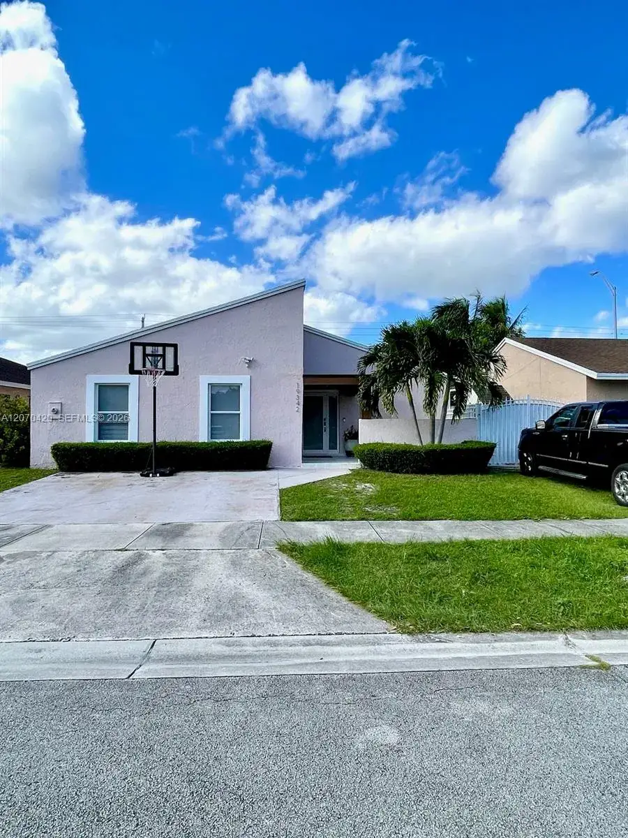 3 bedroom 2 bath Residential for sale at 19342 SW 119th Ct, Miami FL 33177