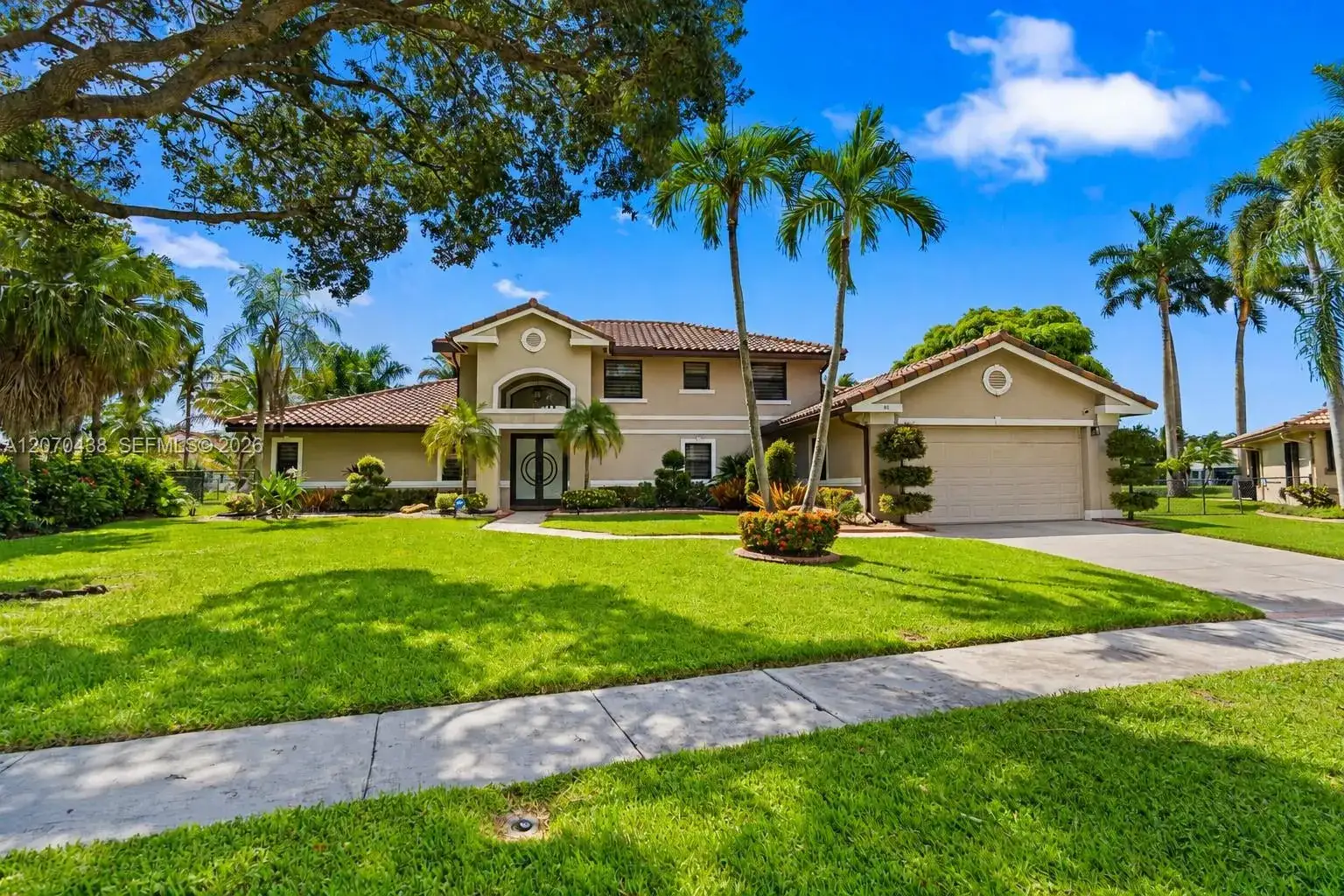 4 bedroom 3 bath Residential for sale at 451 NW 194th Ave, Pembroke Pines FL 33029