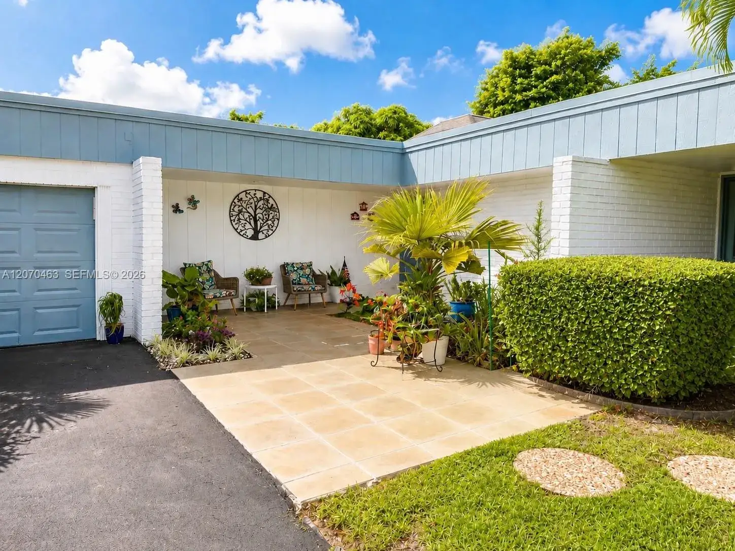 2 bedroom 2 bath Residential for sale at 4713 Holly Dr, Tamarac FL 33319