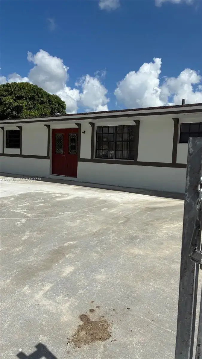 14521 SW 296th St, Homestead FL 33033