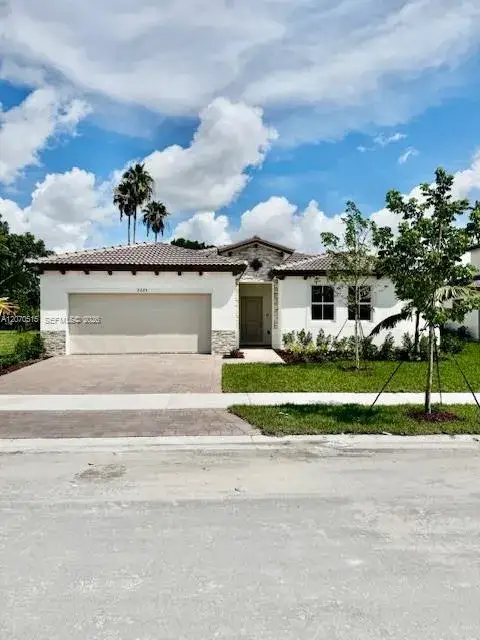 3 bedroom 2 bath Residential Lease for rent at 2225 SE 30th St # 2225, Homestead FL 33035