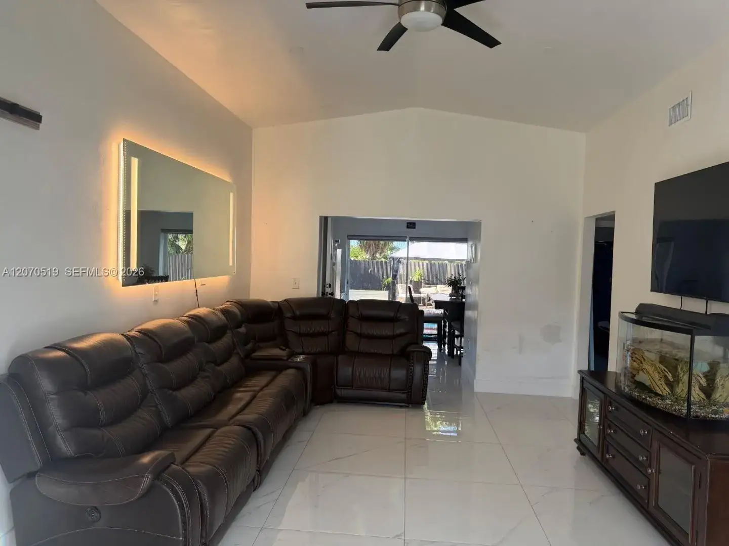4 bedroom 2 bath Residential for sale at 11818 SW 273rd Ln, Homestead FL 33032