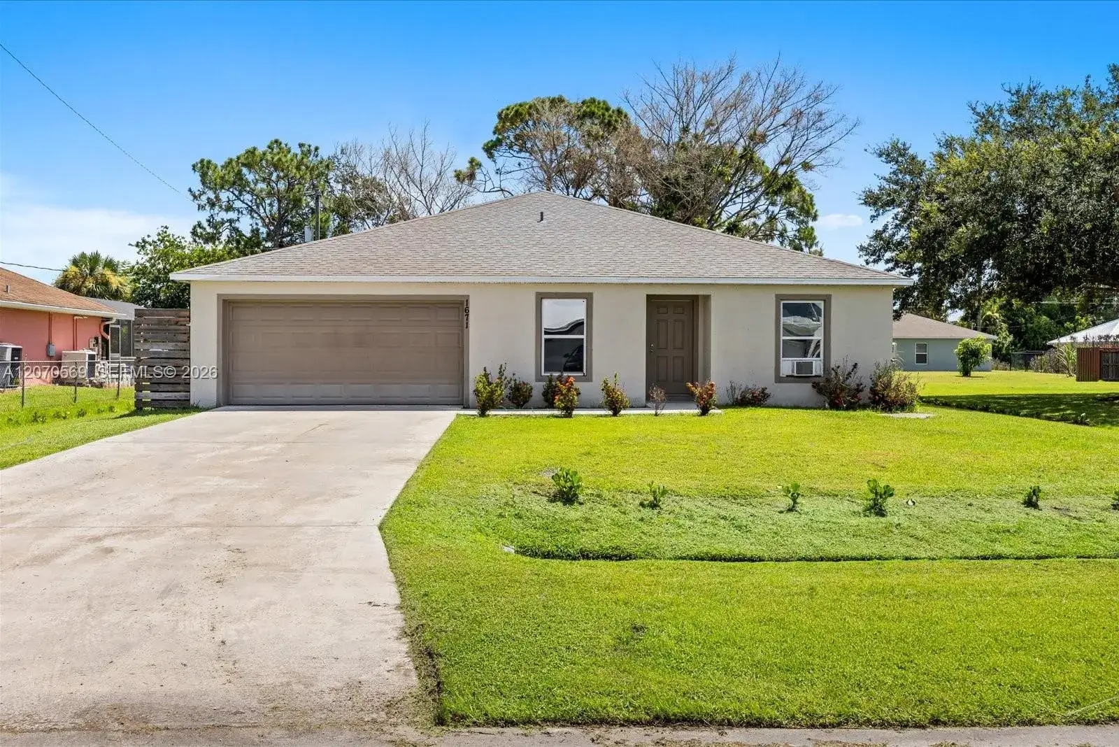 4 bedroom 2 bath Residential for sale at 1671 SE Seashore Ln, Port St. Lucie FL 34983
