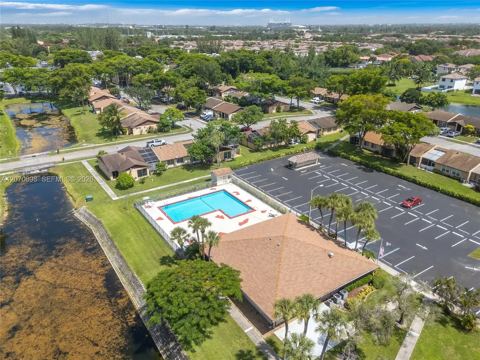 2 bedroom 2 bath Residential for sale at 9291 E Elm Ln, Miramar FL 33025