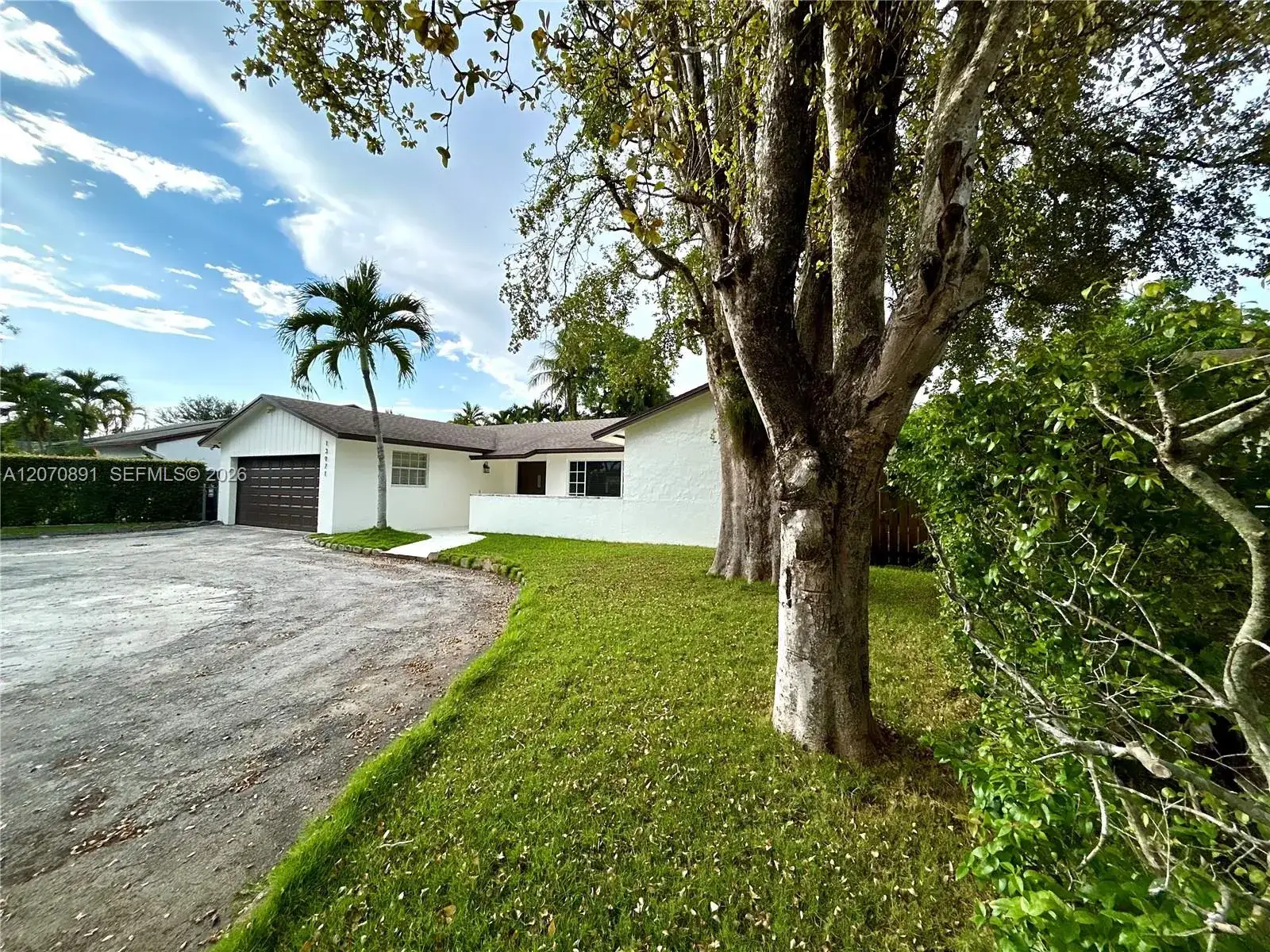 4 bedroom 2 bath Residential Lease for rent at 13971 SW 112th St # 13971, Miami FL 33186
