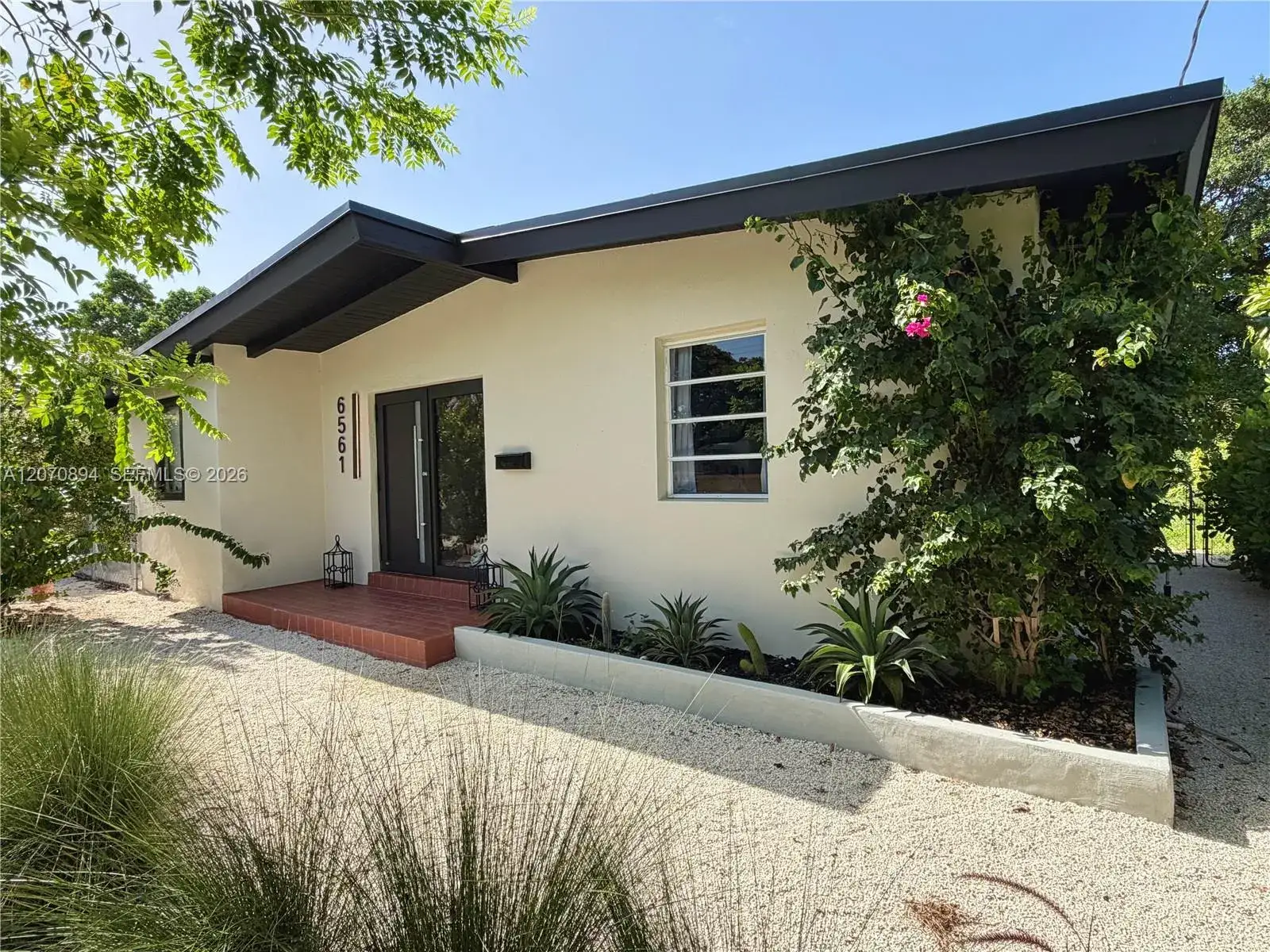 3 bedroom 1 bath Residential for sale at 6561 SW 34th St, Miami FL 33155