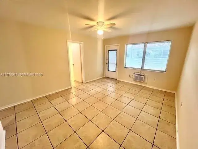 696 NE 85th St # 2, Miami FL 33138