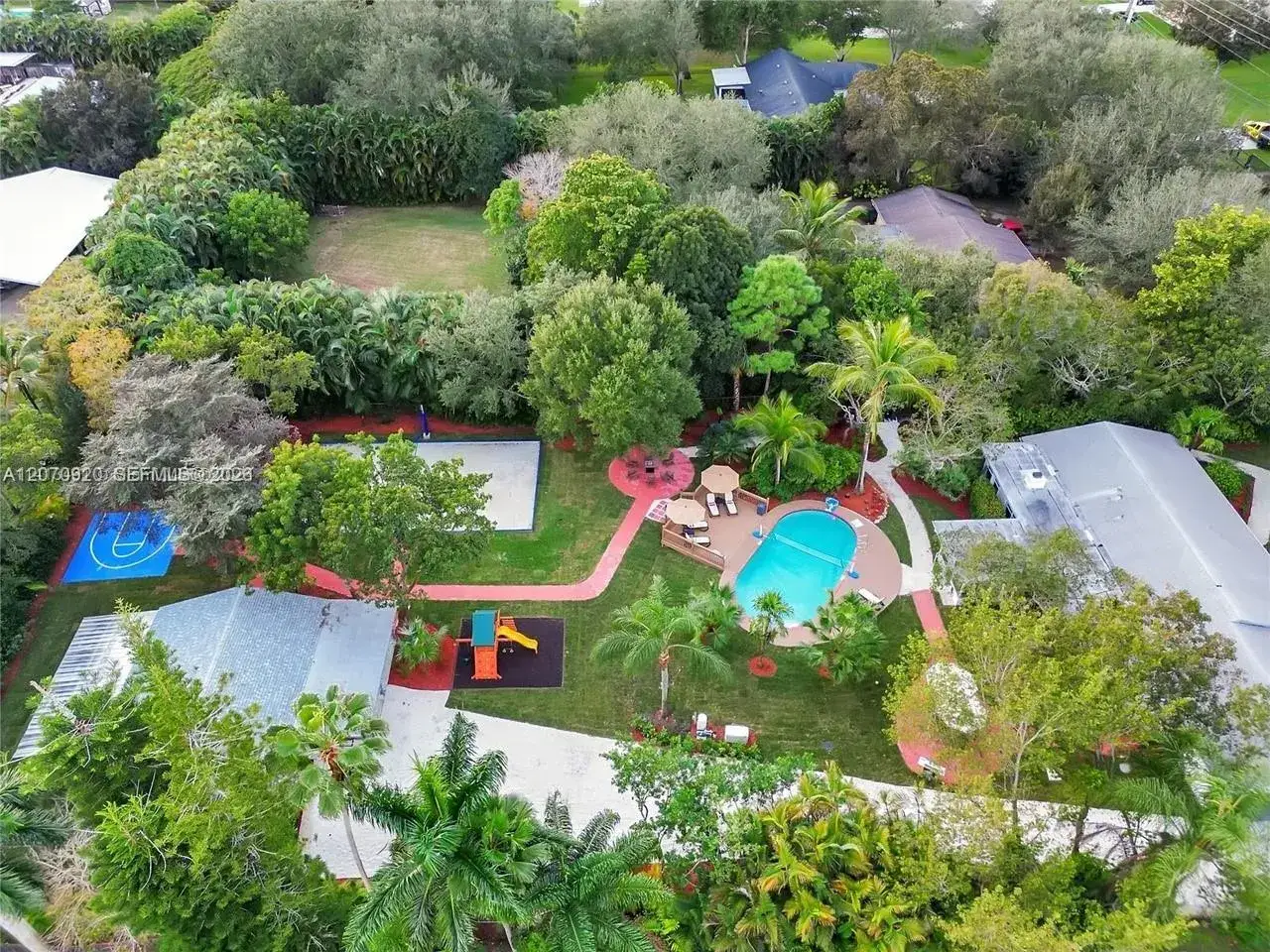 14330 SW 20th St, Davie FL 33325