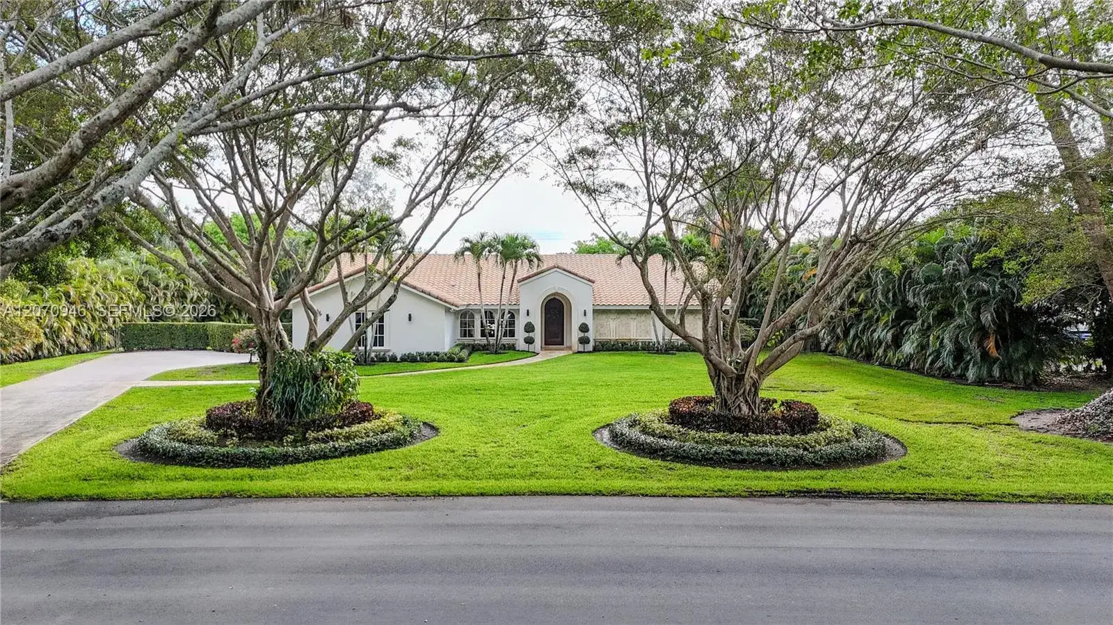 4 bedroom 3 bath Residential Lease for rent at 8134 Twin Lake Dr, Boca Raton FL 33496