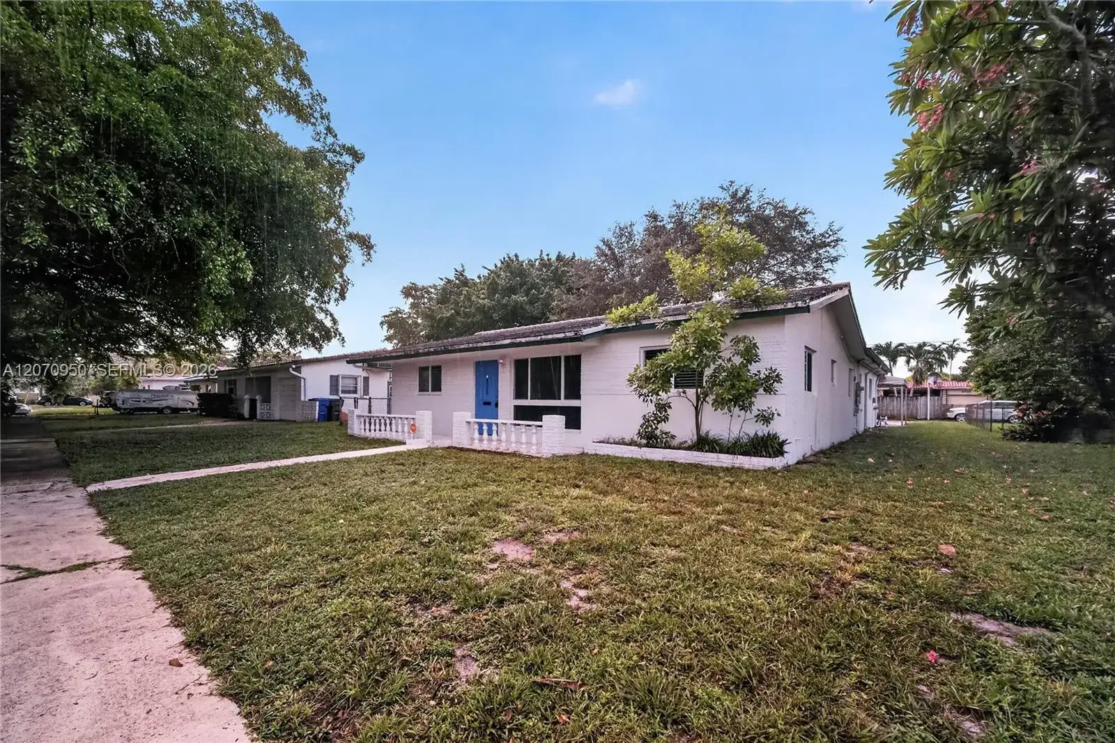 3 bedroom 2 bath Residential for sale at 4300 Harrison St, Hollywood FL 33021