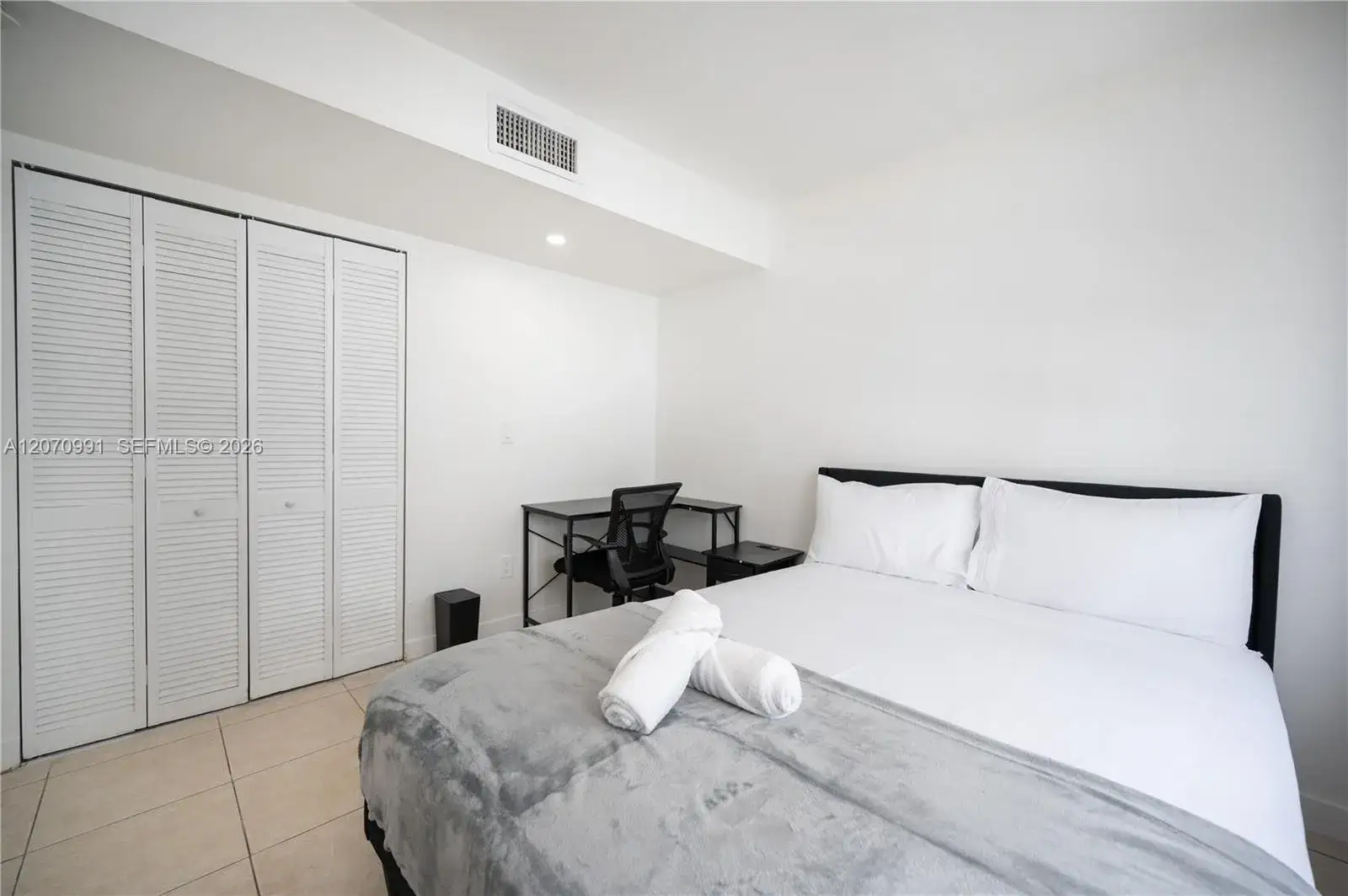 2 bedroom 2 bath Residential Lease for rent at 500 NE 26th St # 5D, Miami FL 33137