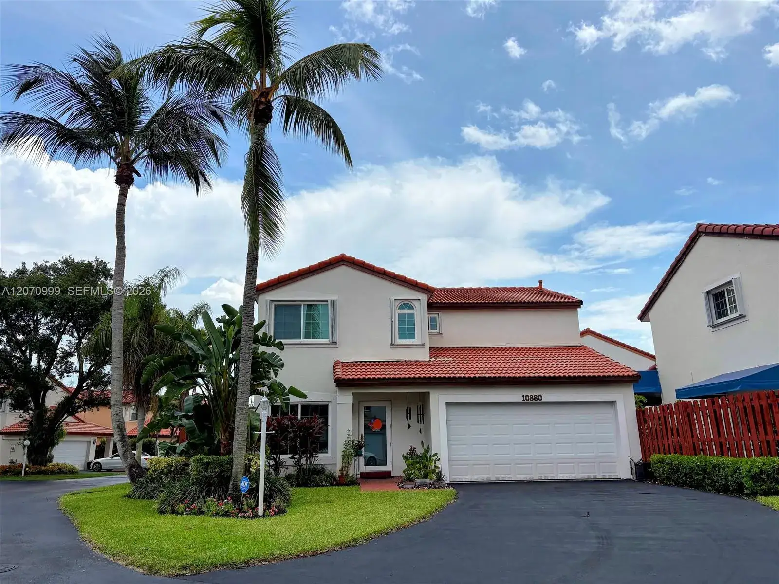 3 bedroom 2 bath Residential for sale at 10880 SW 149th Pl, Miami FL 33196