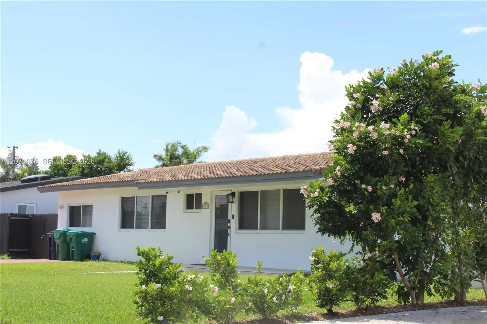 4 bedroom 3 bath Residential for sale at 9551 SW 49th St, Miami FL 33165