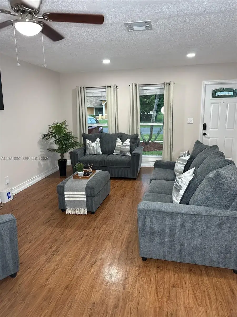 3 bedroom 2 bath Residential for sale at 177 Dove Cir, Royal Palm Beach FL 33411