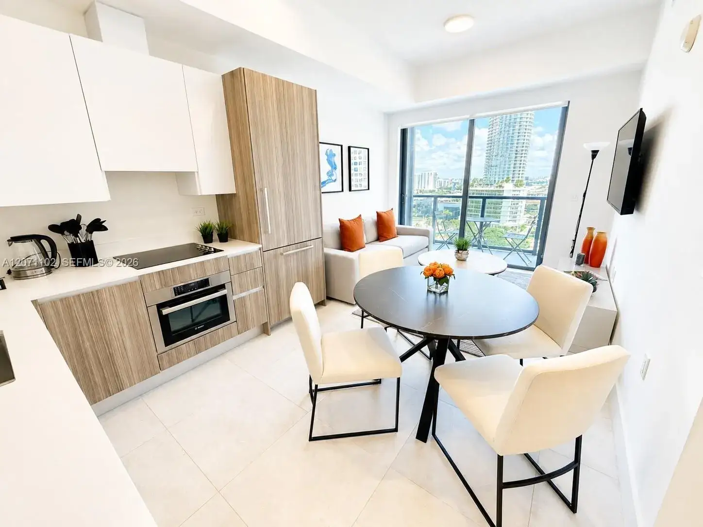 1 bedroom 1 bath Residential Lease for rent at 239 SW 9 St # 1504, Miami FL 33130