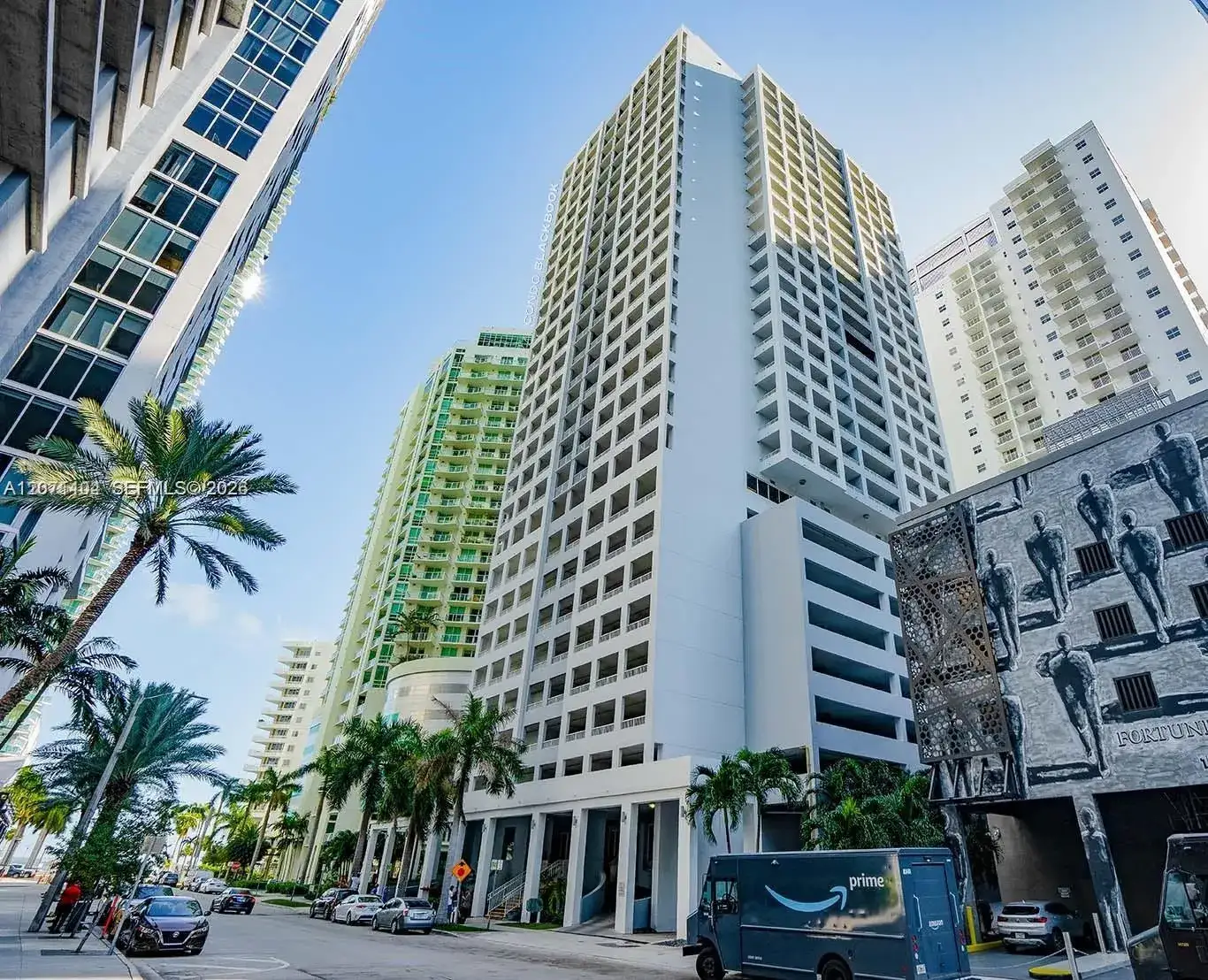 1 bedroom 1 bath Residential Lease for rent at 170 SE 14th St # 1506, Miami FL 33131