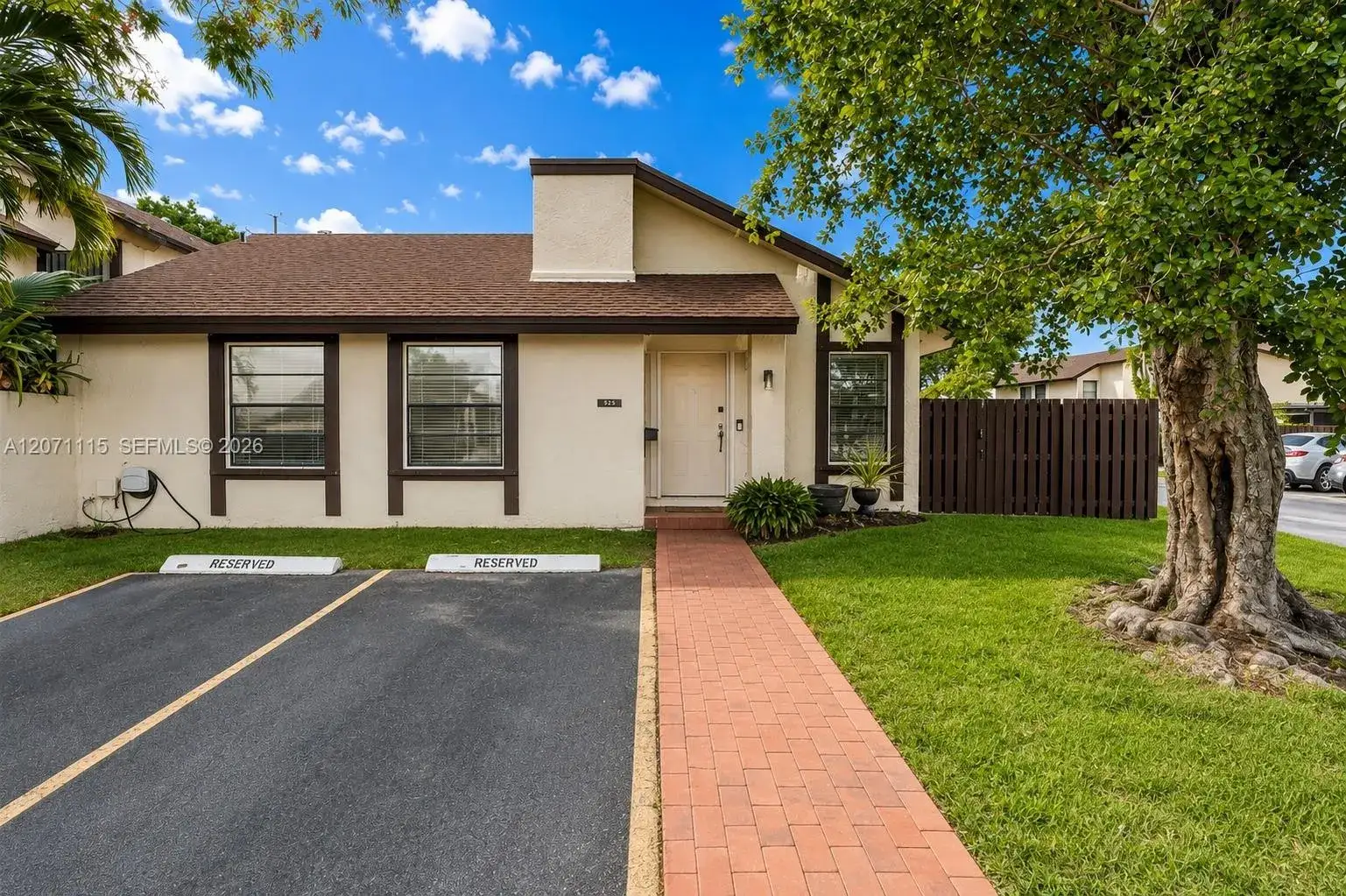 3 bedroom 2 bath Residential Lease for rent at 525 NW 100th Ct # 525, Miami FL 33172