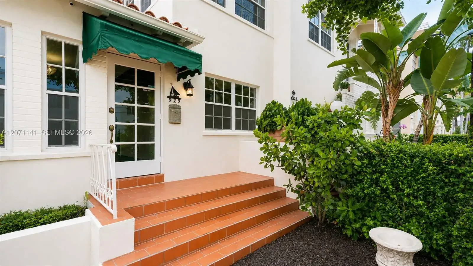 1 bedroom 1 bath Residential for sale at 1605 Michigan Ave # 929, Miami Beach FL 33139