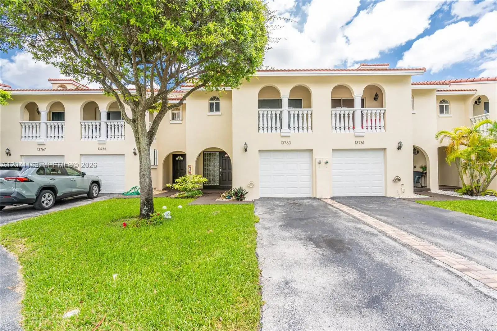 3 bedroom 2 bath Residential for sale at 13763 SW 160th St, Miami FL 33177