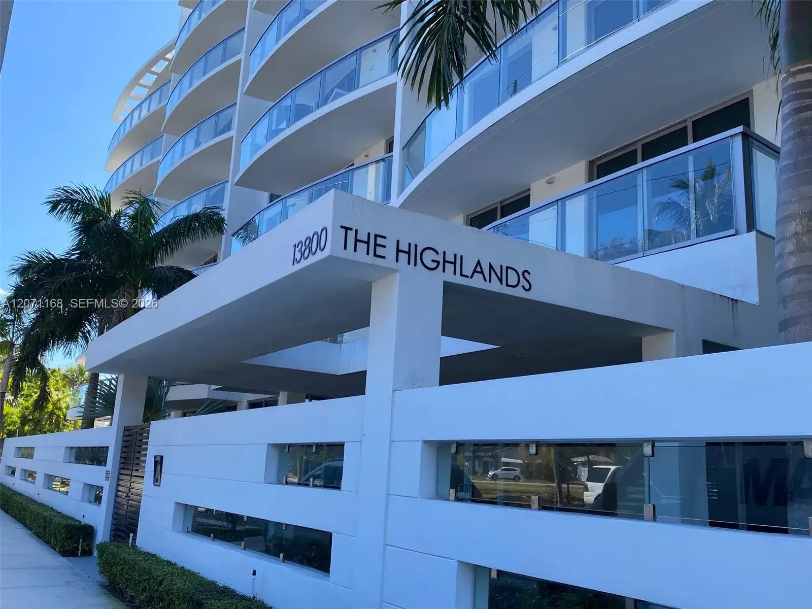 13800 Highland Dr, North Miami Beach FL 33181