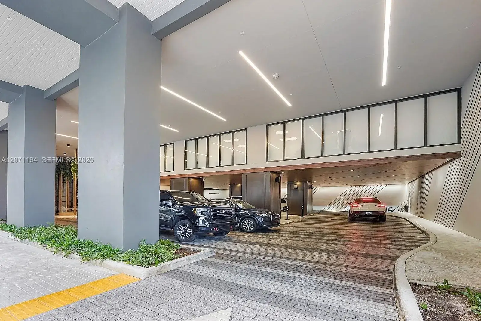 2 bedroom 2 bath Residential for sale at 159 NE 6th St # 5102, Miami FL 33132