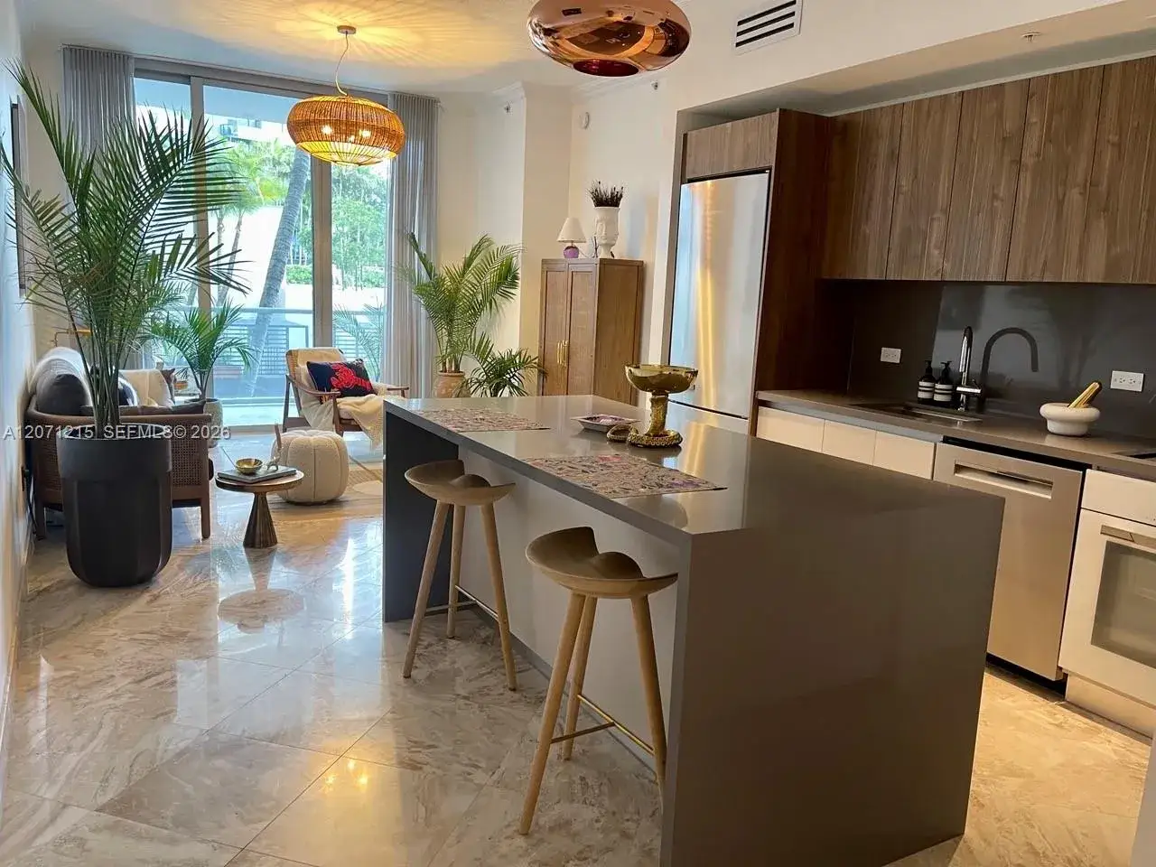 1 bedroom 1 bath Residential Lease for rent at 3470 E Coast Ave # H0806, Miami FL 33137