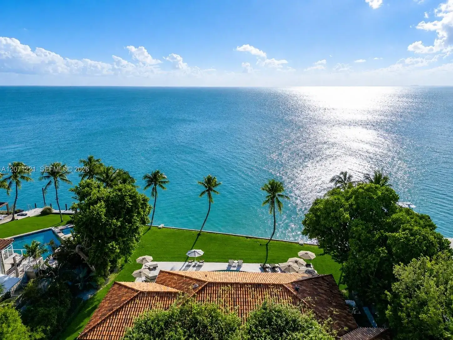5 bedroom 4 bath Residential for sale at 520 S Mashta Dr, Key Biscayne FL 33149