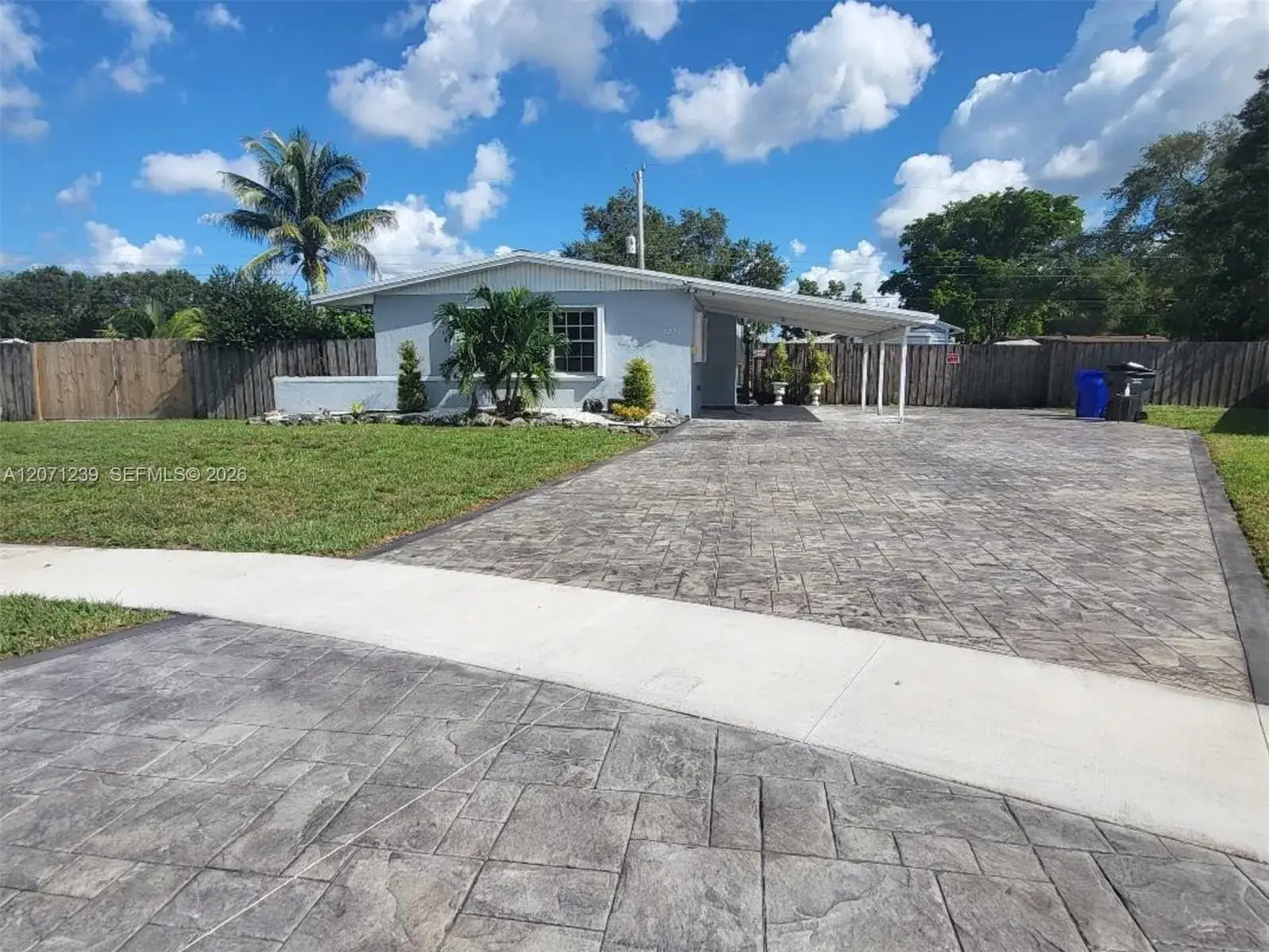 7031 Taylor St, Hollywood FL 33024