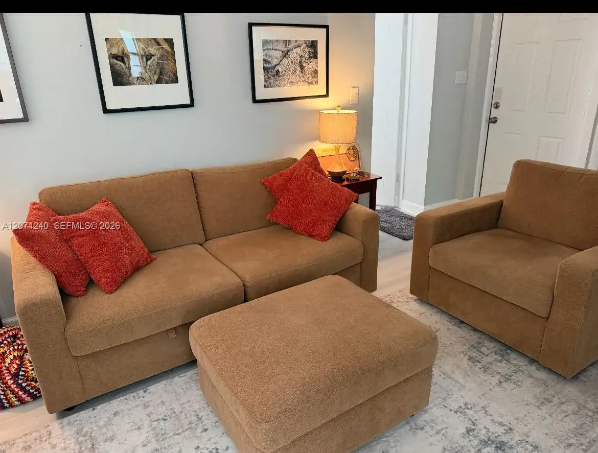 2 bedroom 1 bath Residential Lease for rent at 1501 SE 2nd Ct # 10, Fort Lauderdale FL 33301
