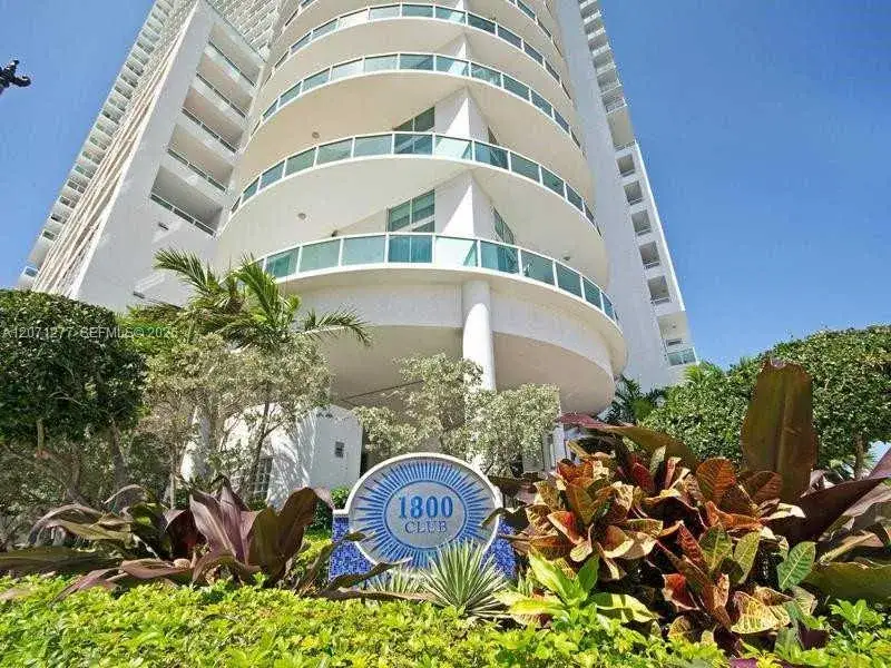 2 bedroom 2 bath Residential for sale at 1800 N Bayshore Dr # 814, Miami FL 33132