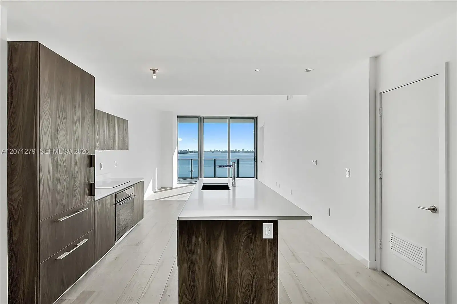 2 bedroom 3 bath Residential for sale at 480 NE 31st St # 904, Miami FL 33137