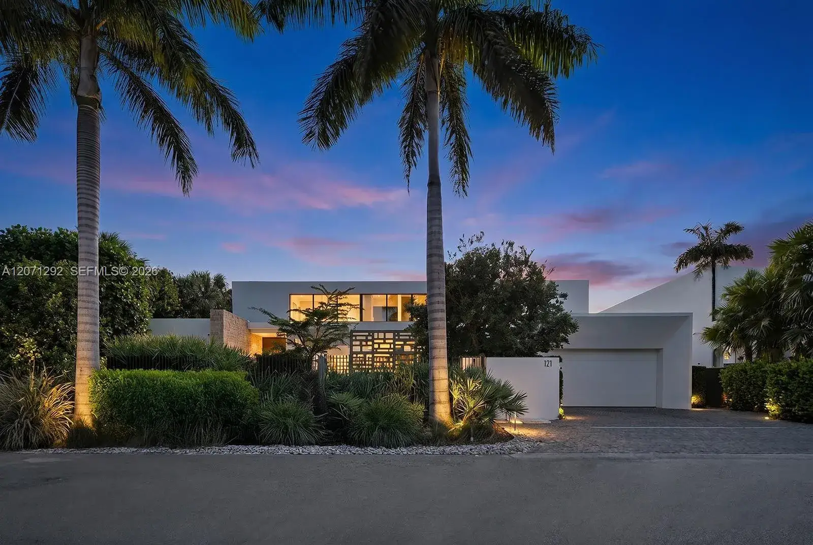 4 bedroom 5 bath Residential for sale at 121 Nurmi Dr, Fort Lauderdale FL 33301