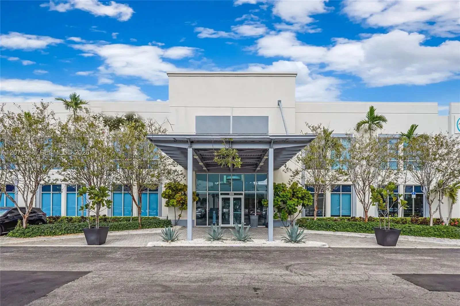 Commercial Sale for sale at 2010 NW 150th Ave # 105, Pembroke Pines FL 33028