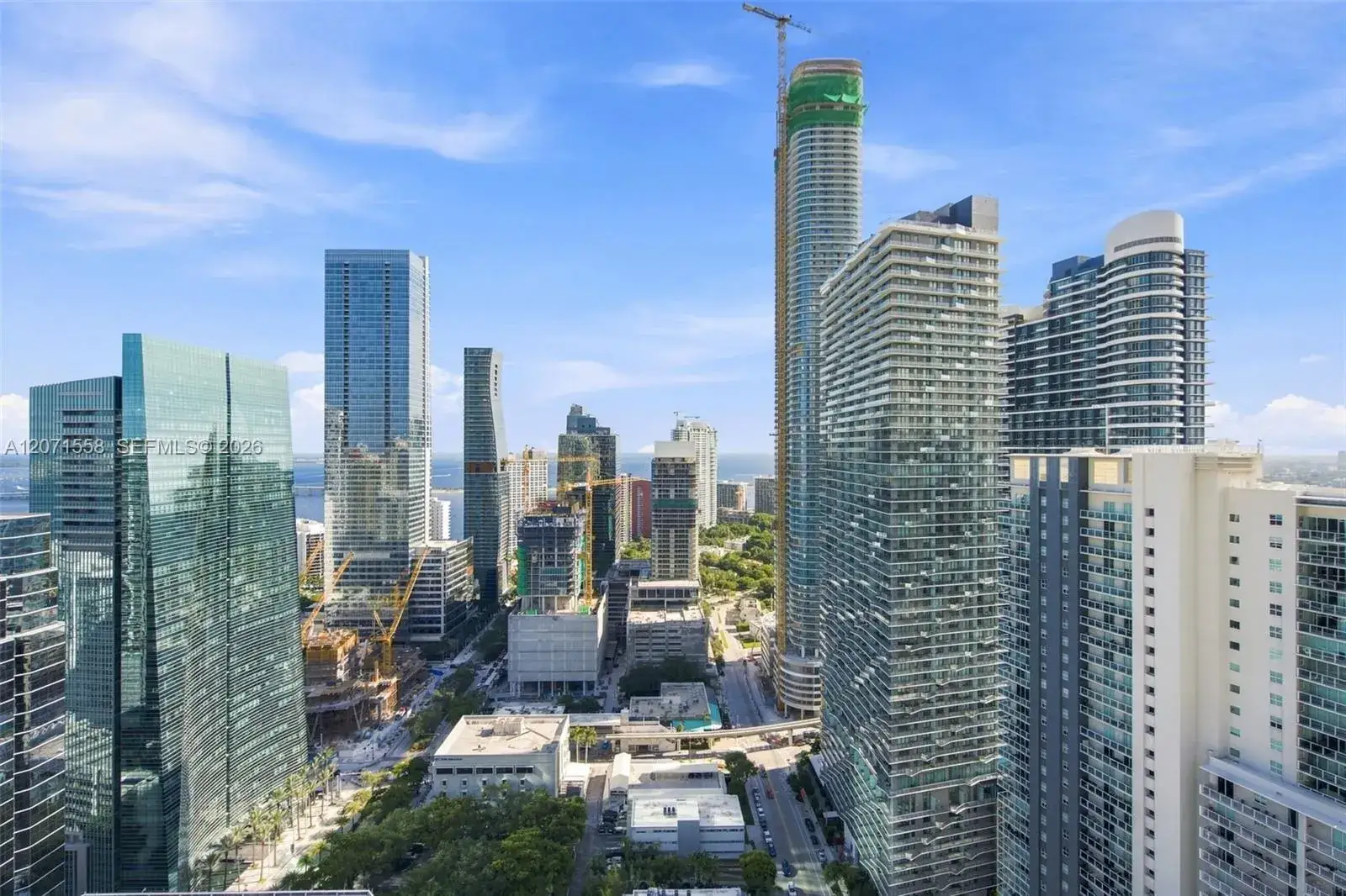 3 bedroom 3 bath Residential Lease for rent at 1080 Brickell Ave # 3800, Miami FL 33131