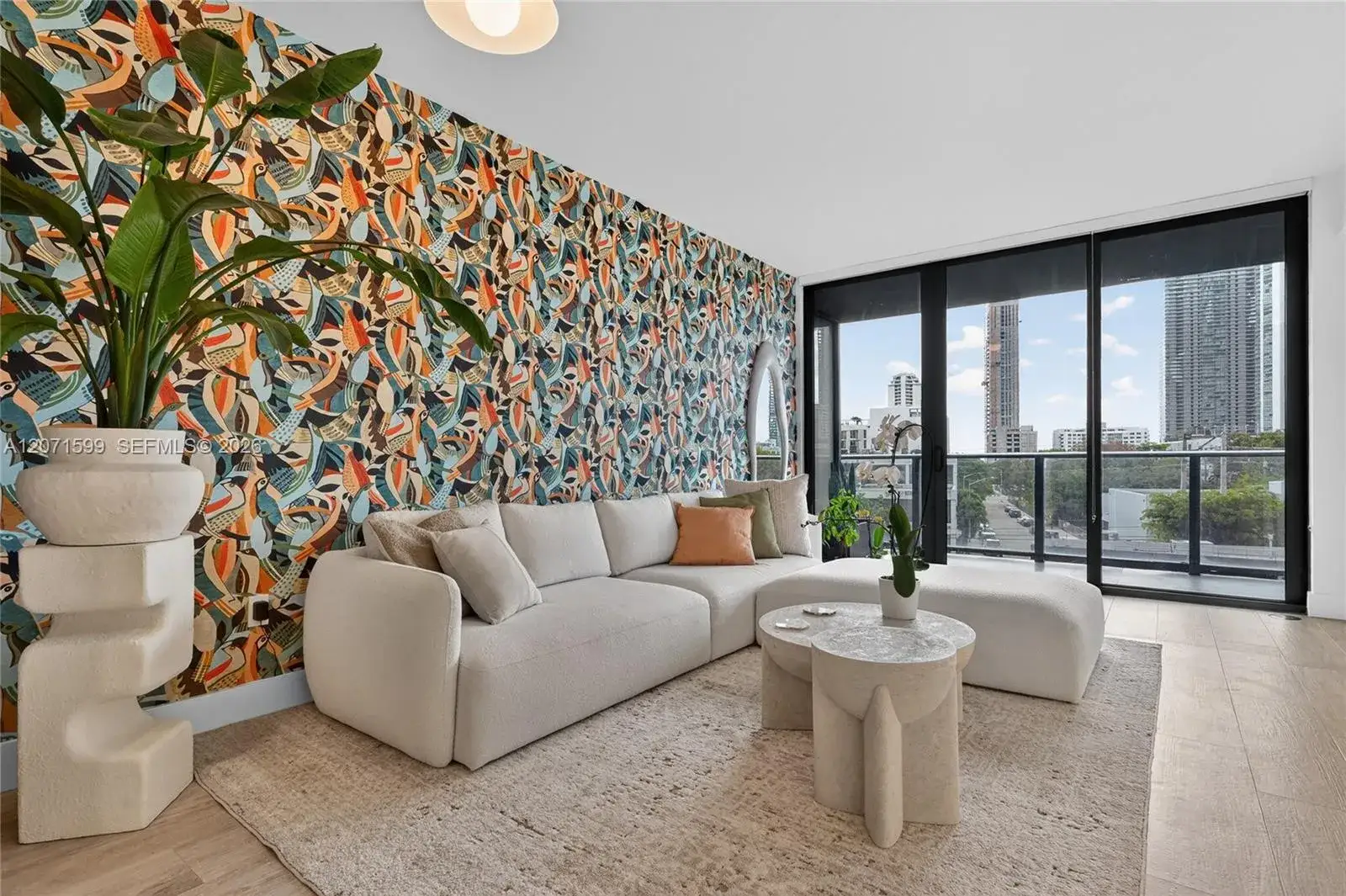 1 bedroom 1 bath Residential for sale at 121 NE 34th St # L305, Miami FL 33137