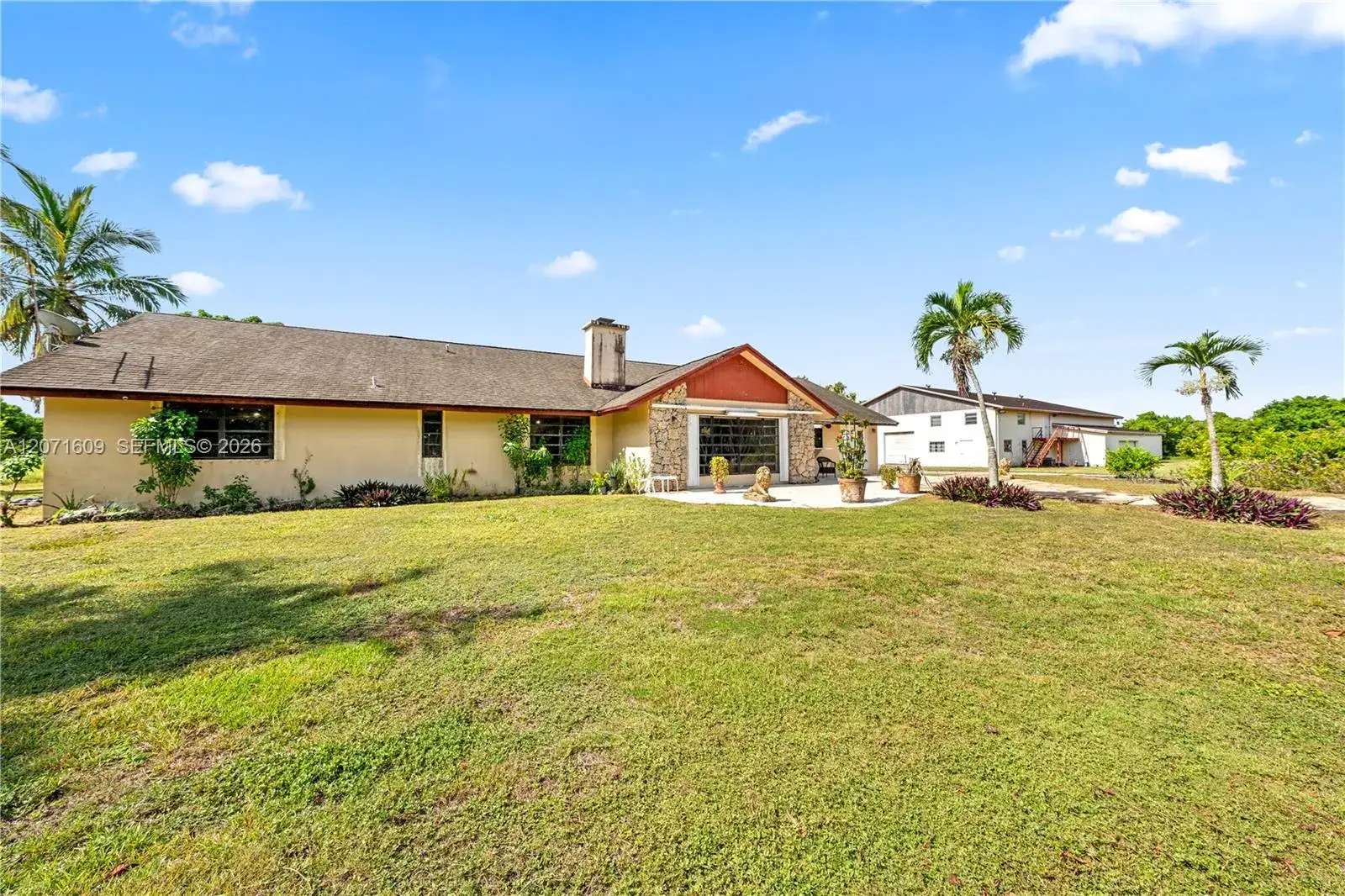 3 bedroom 2 bath Residential Lease for rent at 22100 194th Avenue, Miami FL 33170