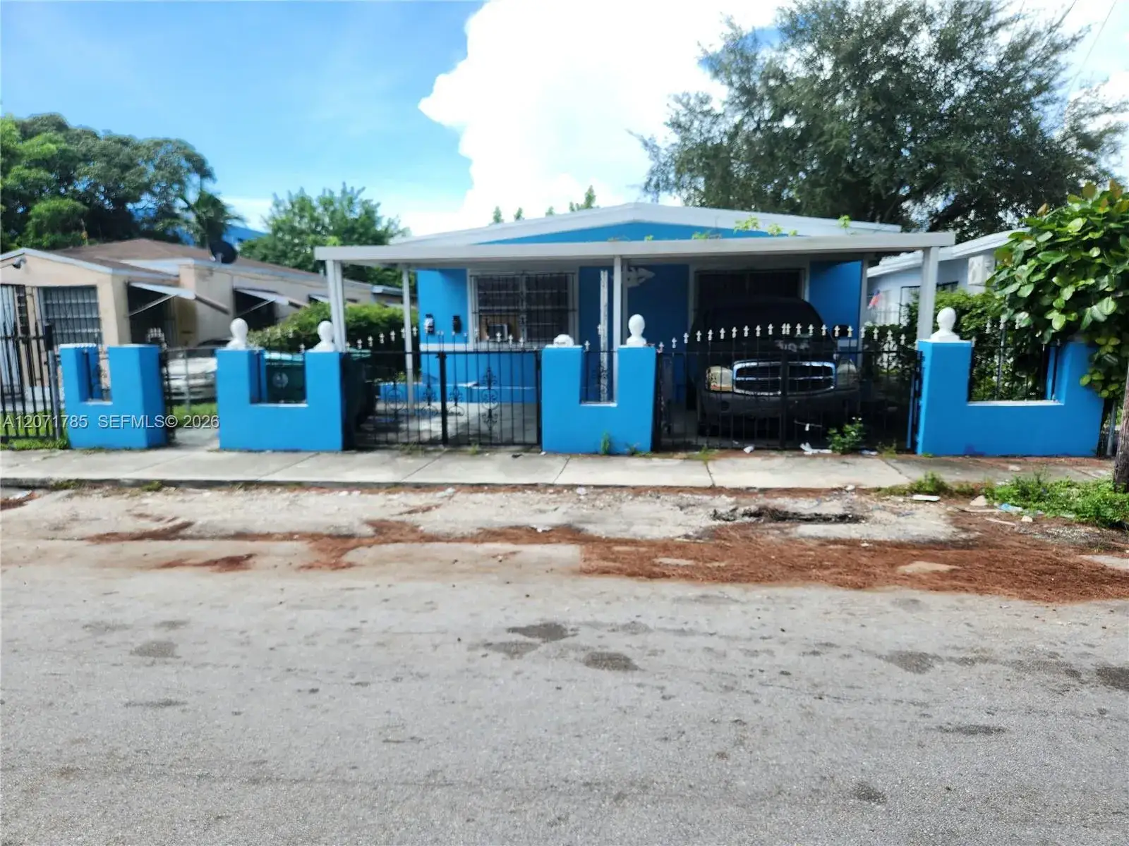 Residential Income for sale at 6950 NW 6th Ct, Miami FL 33150