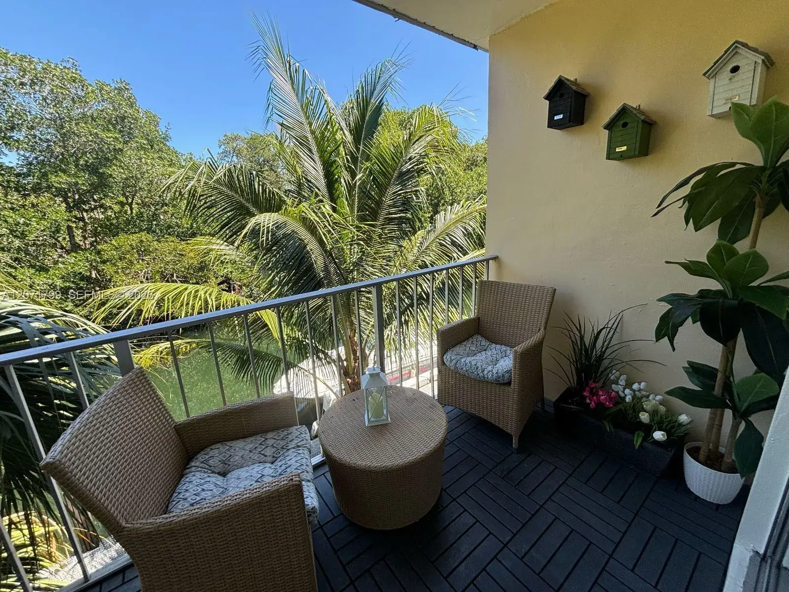 1860 Venice Park Dr # 206, North Miami FL 33181