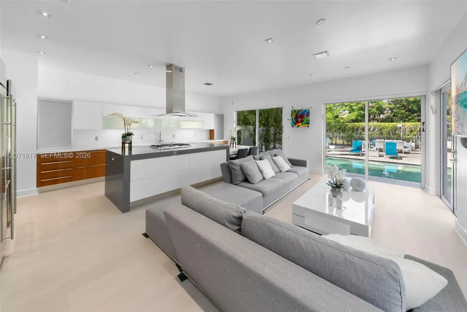 4 bedroom 4 bath Residential for sale at 19522 NE 17th Ave, Miami FL 33179