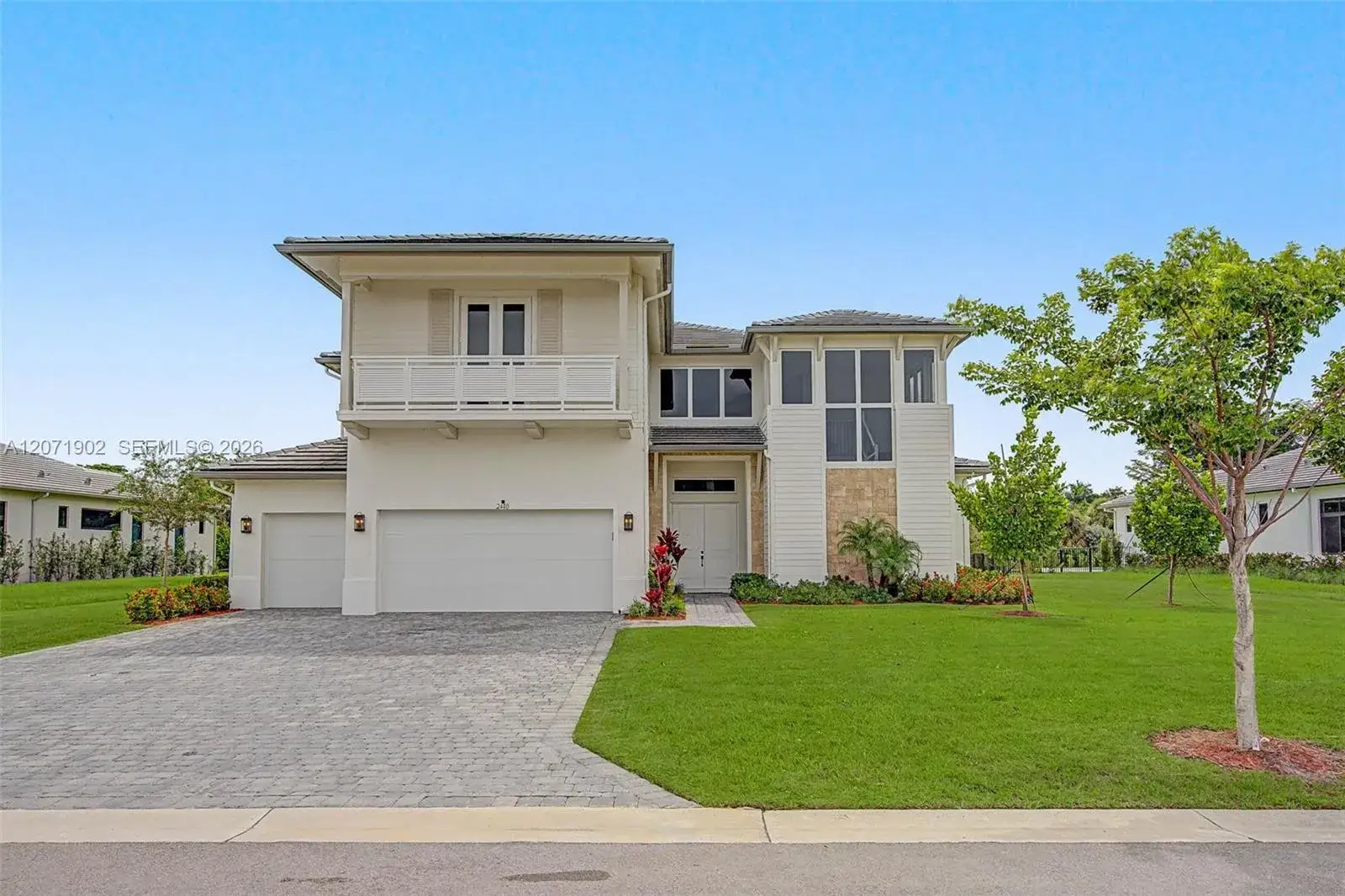 5 bedroom 4 bath Residential for sale at 2440 SW 122nd Ter, Davie FL 33325
