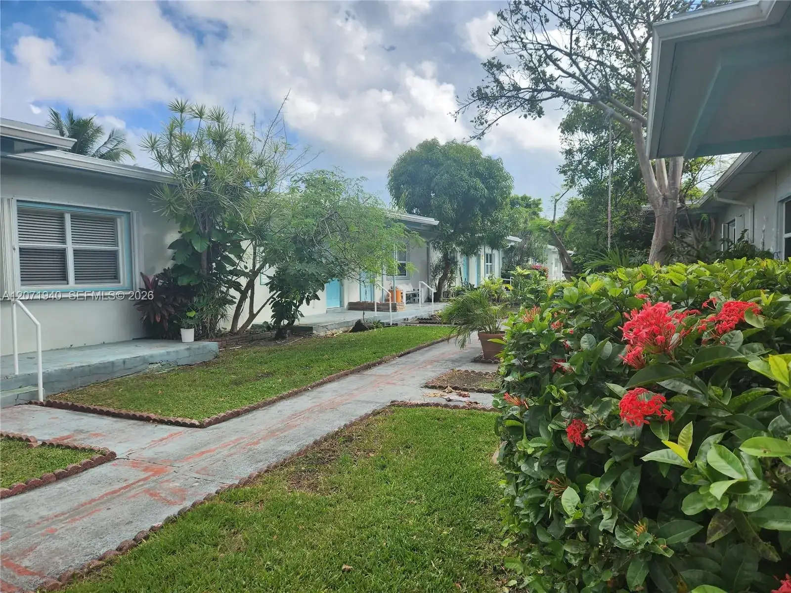 1 bedroom 1 bath Residential Lease for rent at 1239 Marseille Dr # 4, Miami Beach FL 33141