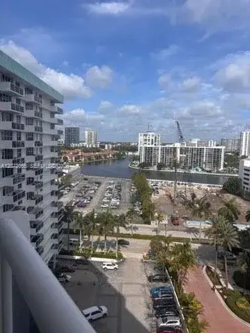 3725 S Ocean Dr # 1417, Hollywood FL 33019