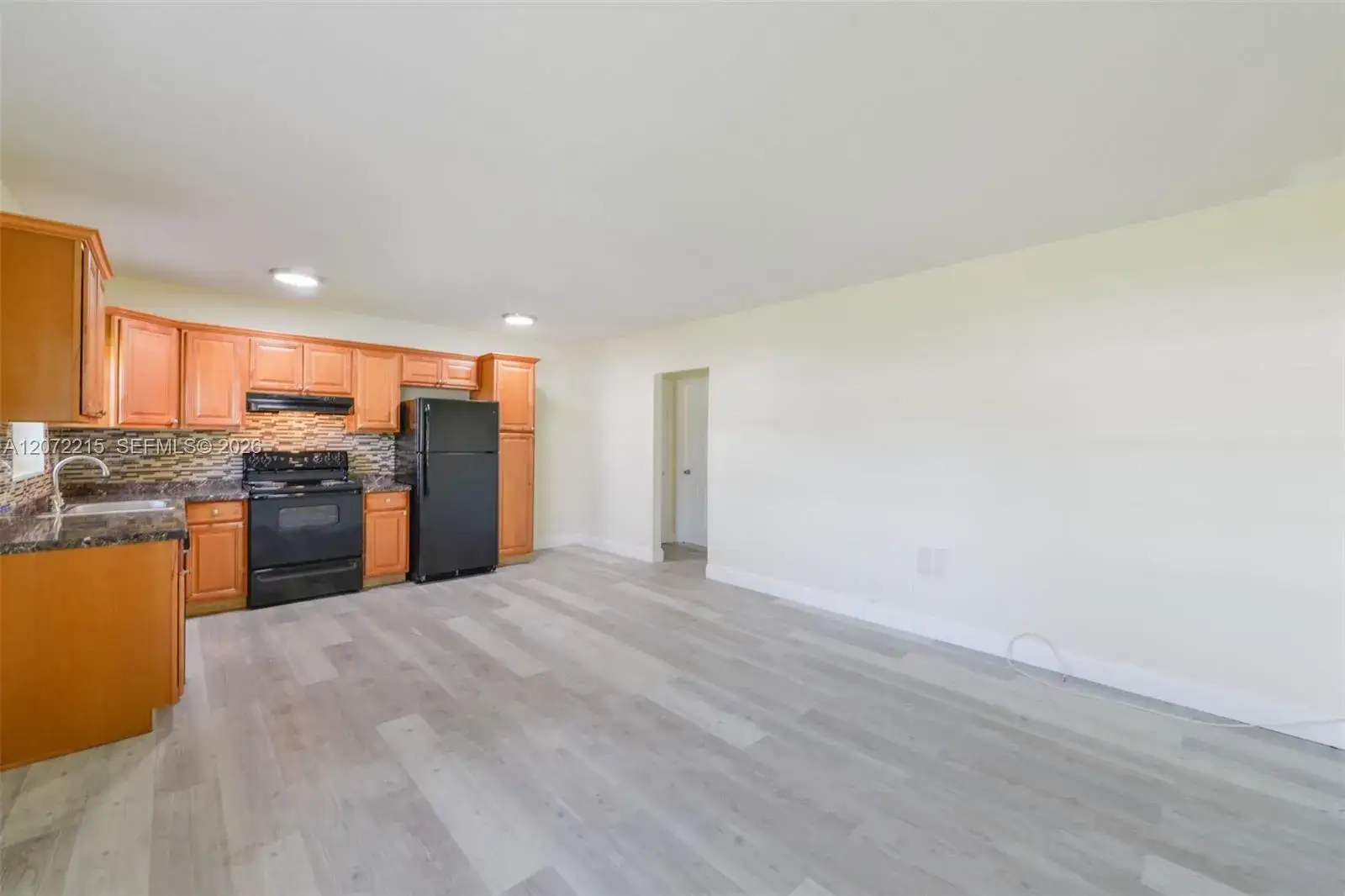 1 bedroom 1 bath Residential Lease for rent at 5420 NE 22nd Ter # 5, Fort Lauderdale FL 33308