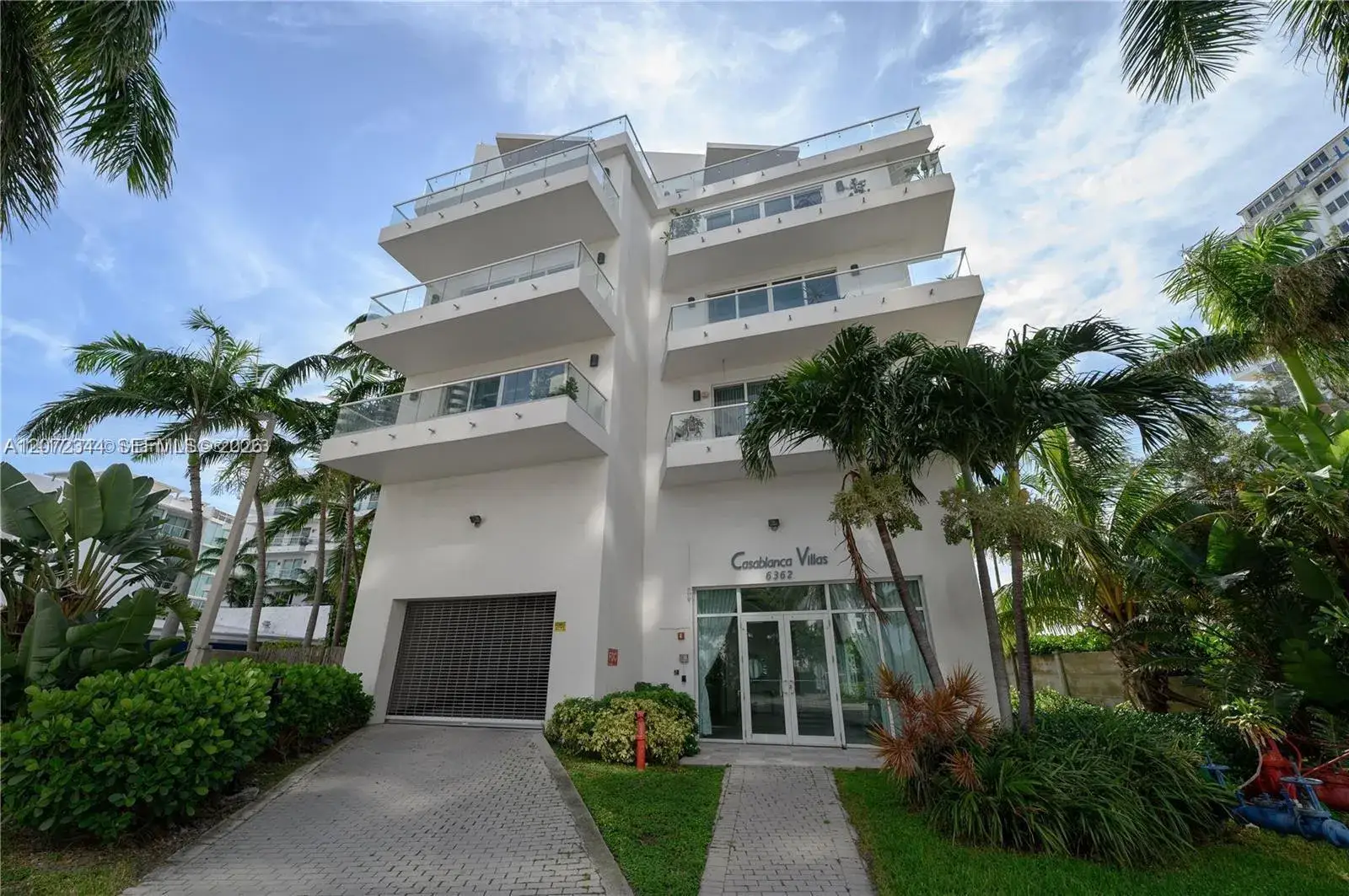2 bedroom 2 bath Residential Lease for rent at 6362 Collins Ave # 610, Miami Beach FL 33141