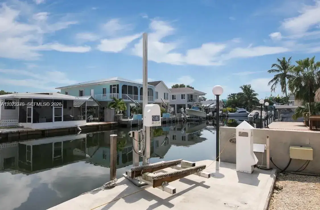 3 bedroom 2 bath Residential Lease for rent at 11 Flamingo Rd, Key Largo FL 33037