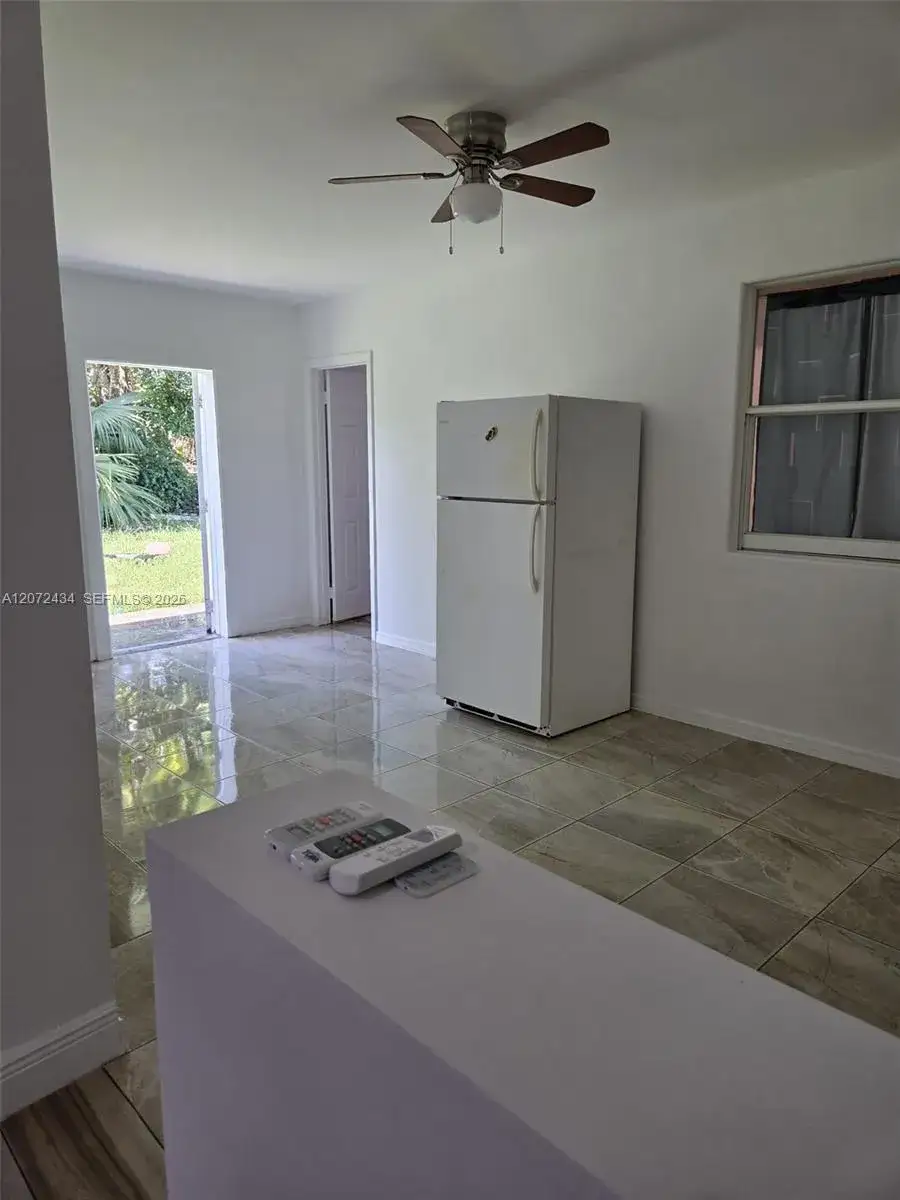3 bedroom 1 bath Residential Lease for rent at 4381 Purdy Ln # 2, Palm Springs FL 33406