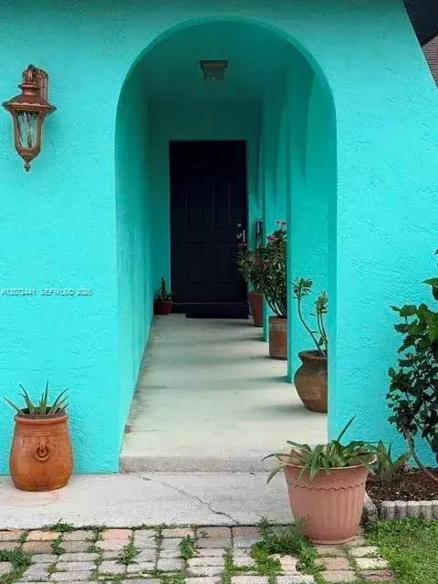 3 bedroom 2 bath Residential for sale at 322 SE 46 Lane, Cape Coral FL 33904