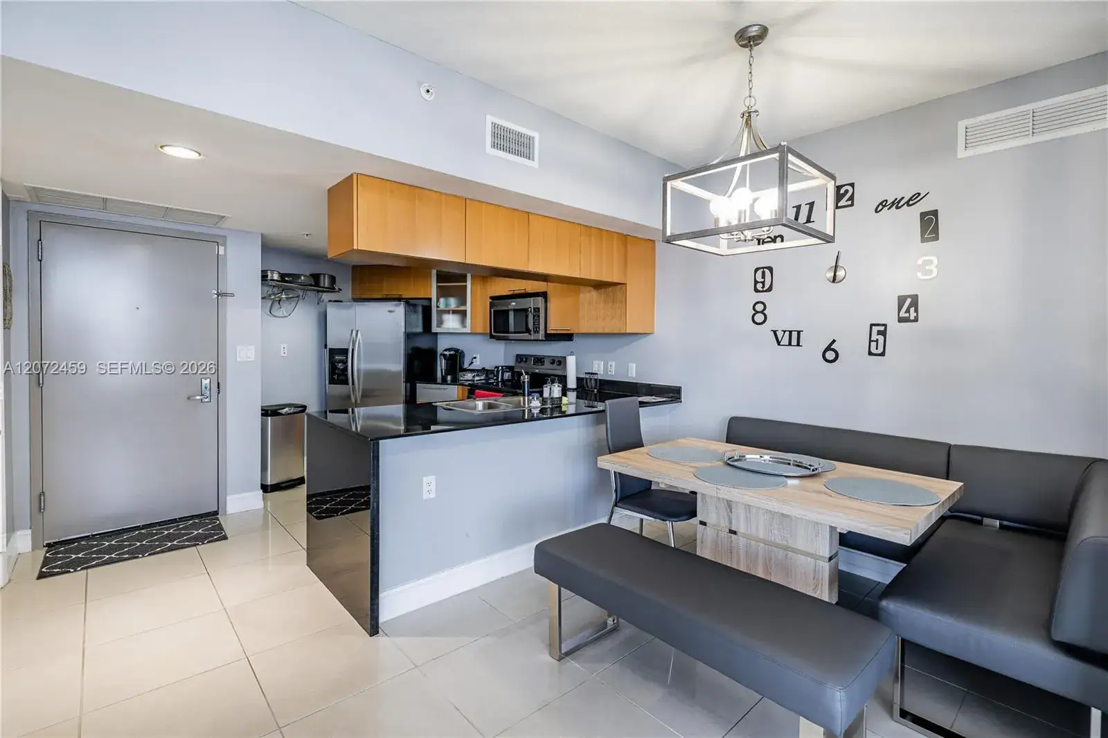 1 bedroom 1 bath Residential Lease for rent at 1750 N Bayshore Dr # 2301, Miami FL 33132