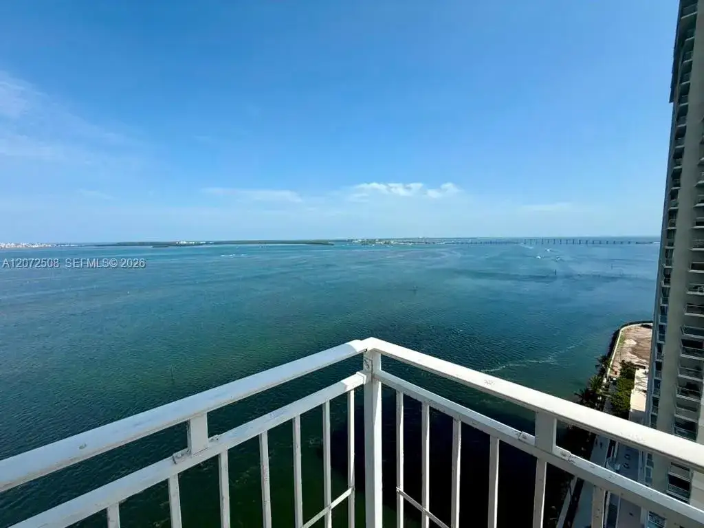 2 bedroom 2 bath Residential for sale at 770 Claughton Island Dr # 2016, Miami FL 33131