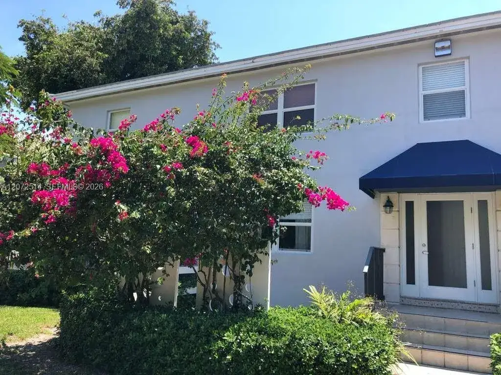 2 bedroom 1 bath Residential for sale at 7741 SW 55th Ave # 53A, Miami FL 33143